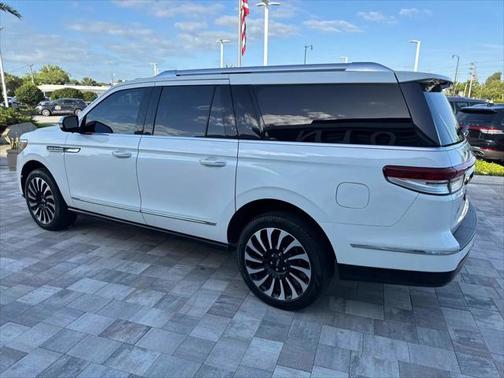 2023 Lincoln Navigator Black Label