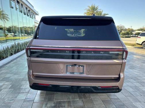 2025 Lincoln Navigator Black Label