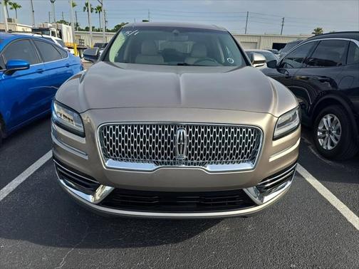 2019 Lincoln Nautilus Select
