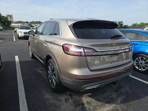 2019 Lincoln Nautilus Select