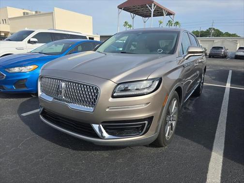 2019 Lincoln Nautilus Select