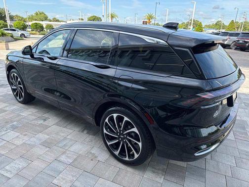 2025 Lincoln Nautilus Black Label