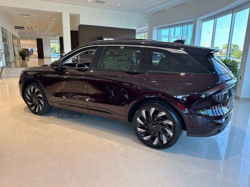 2025 Lincoln Nautilus Black Label