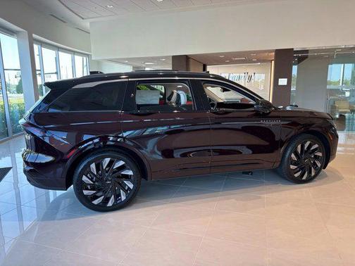 2025 Lincoln Nautilus Black Label