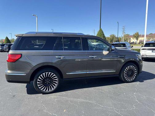 2019 Lincoln Navigator Black Label
