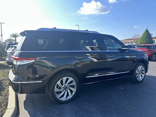 2024 Lincoln Navigator Reserve