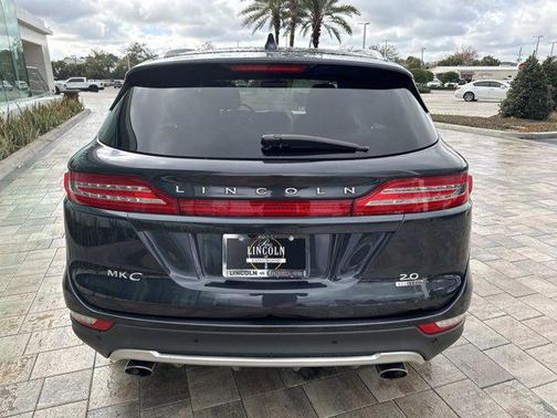 2015 Lincoln MKC Base
