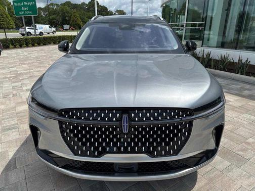 2025 Lincoln Nautilus Reserve