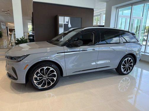 Gray Matter Clearcoat 2026 Lincoln Nautilus Reserve