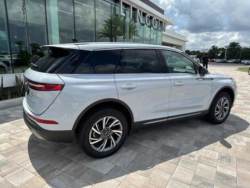 2025 Lincoln Corsair Premiere
