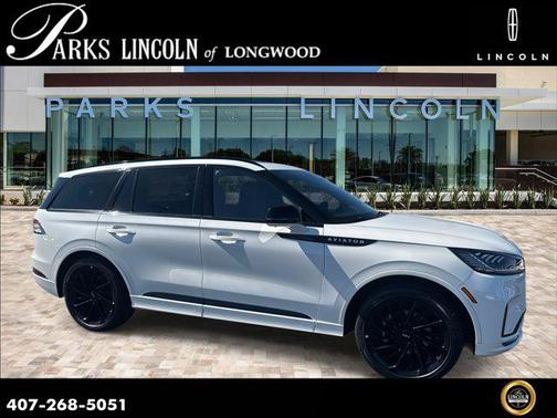 Pristine White Metallic Tri-Coat 2026 Lincoln Aviator Reserve