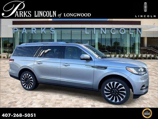 Silver Radiance Metallic Clearcoat 2024 Lincoln Navigator Black Label