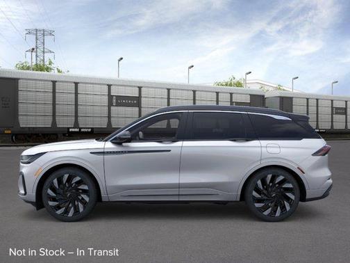 SILVER RADIANCE MET CC 2026 Lincoln Nautilus Black Label