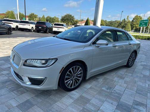 2020 Lincoln MKZ Standard