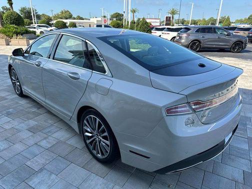 2020 Lincoln MKZ Standard