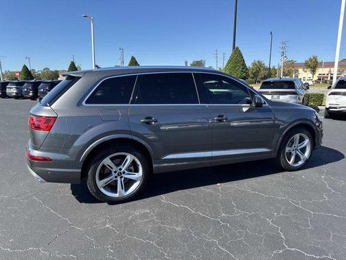 2019 Audi Q7 55 Prestige