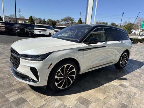 2025 Lincoln Nautilus Black Label