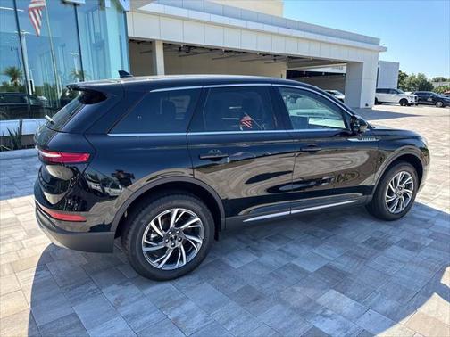 2025 Lincoln Corsair Premiere