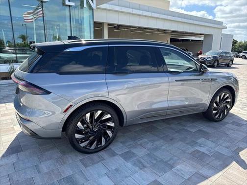2025 Lincoln Nautilus Black Label