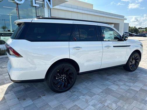 2025 Lincoln Navigator Reserve