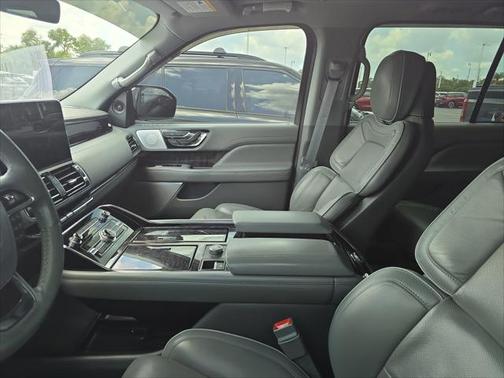 2019 Lincoln Navigator L Reserve