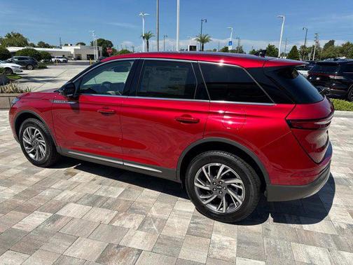 2025 Lincoln Corsair Premiere