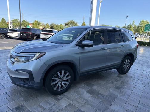 Lunar Silver Metallic 2019 Honda Pilot EX-L