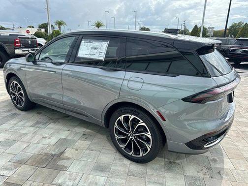 2025 Lincoln Nautilus Reserve