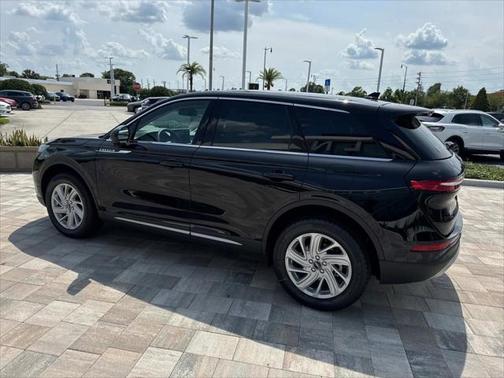 2025 Lincoln Corsair Premiere