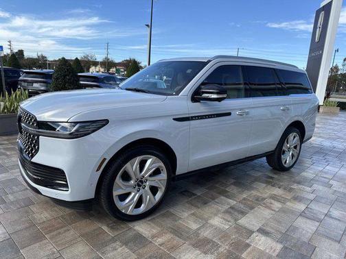 2025 Lincoln Navigator Black Label