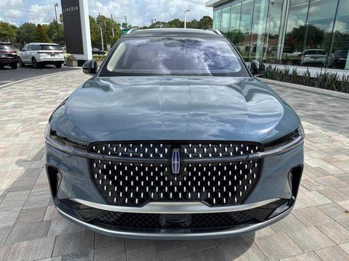 2025 Lincoln Nautilus Reserve