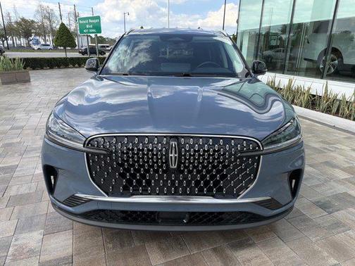 Whisper Blue Metallic Clearcoat 2026 Lincoln Aviator Premiere