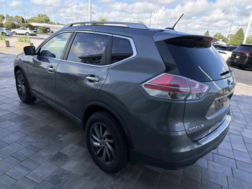 Gun Metallic 2015 Nissan Rogue SL