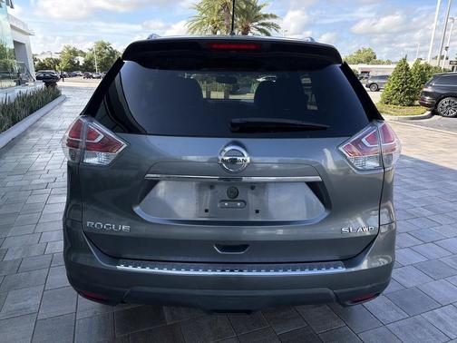 Gun Metallic 2015 Nissan Rogue SL