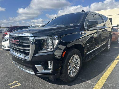 2024 GMC Yukon XL SLT
