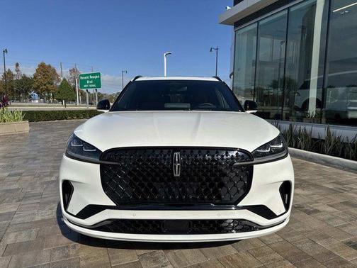 pristine white metallic tri-coat 2026 Lincoln Aviator Reserve