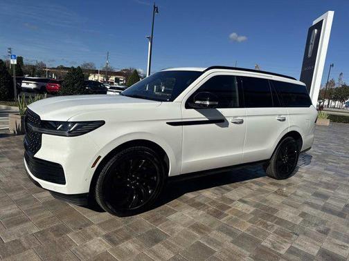 2025 Lincoln Navigator Reserve