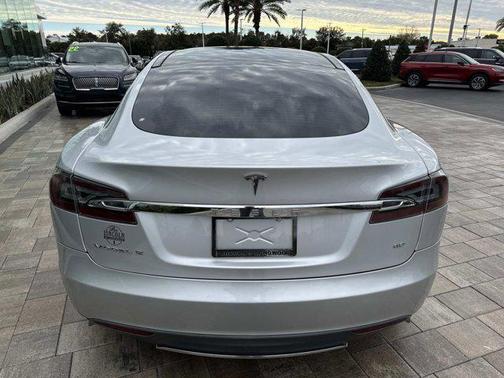 2013 Tesla Model S Base