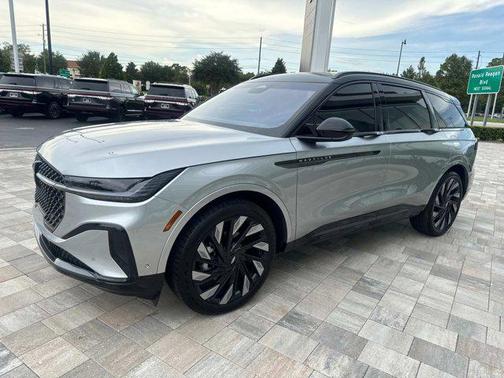 2024 Lincoln Nautilus Reserve