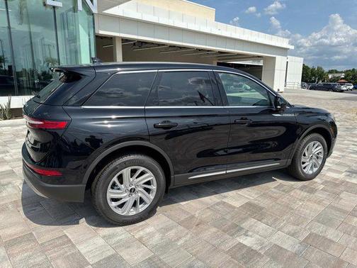 2025 Lincoln Corsair Premiere