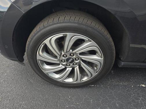 2022 Lincoln Navigator Standard
