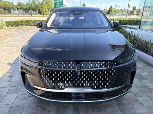INFINITE BLACK MET CC 2026 Lincoln Nautilus Premiere