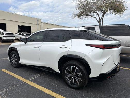 2024 Lexus RZ 300e Premium