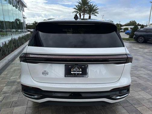 2024 Lincoln Nautilus Reserve