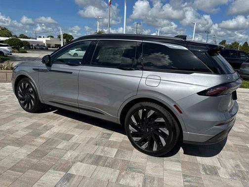2025 Lincoln Nautilus Black Label