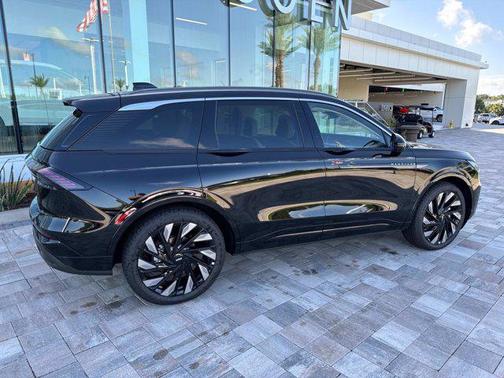 2025 Lincoln Nautilus Black Label