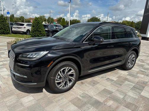 2025 Lincoln Corsair Premiere