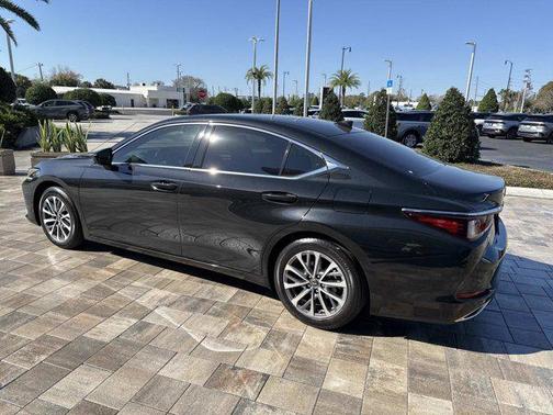 2023 Lexus ES 350 Base