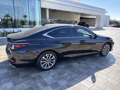 2023 Lexus ES 350 Base