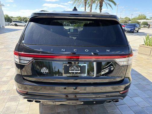 Infinite Black Metallic Clearcoat 2026 Lincoln Aviator Reserve AWD